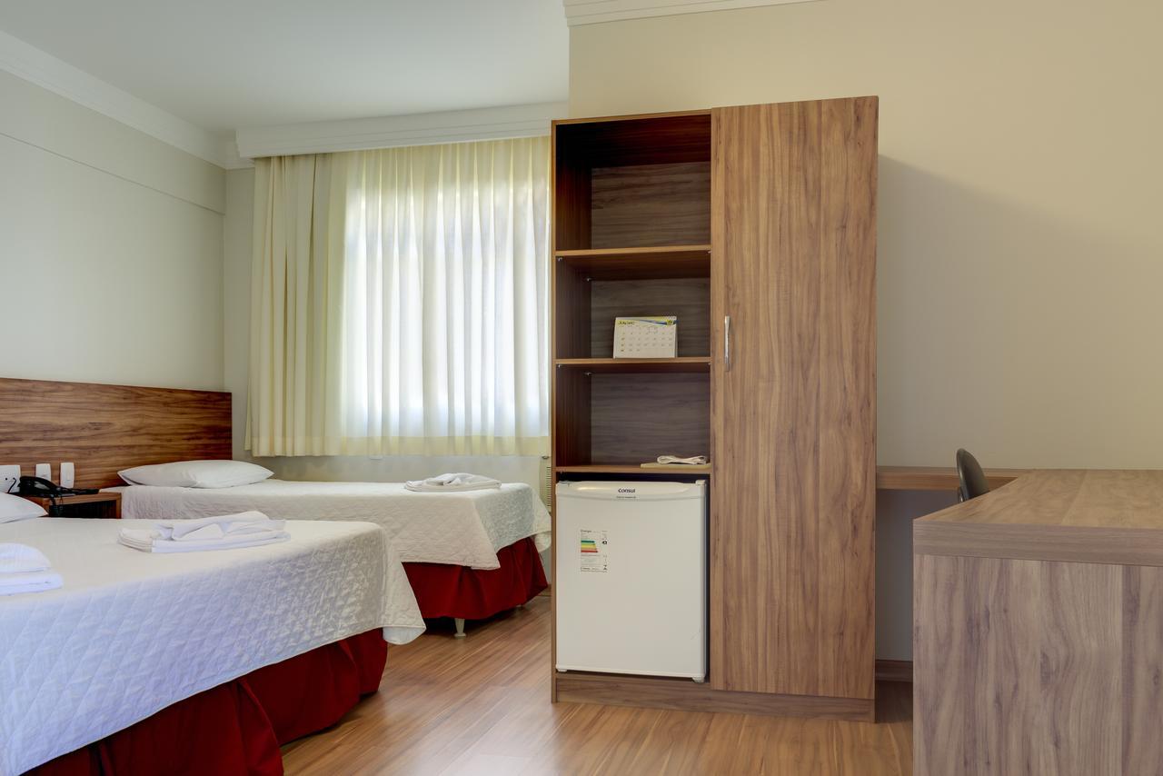 Hotel Villareal Консельейру-Лафаети Экстерьер фото